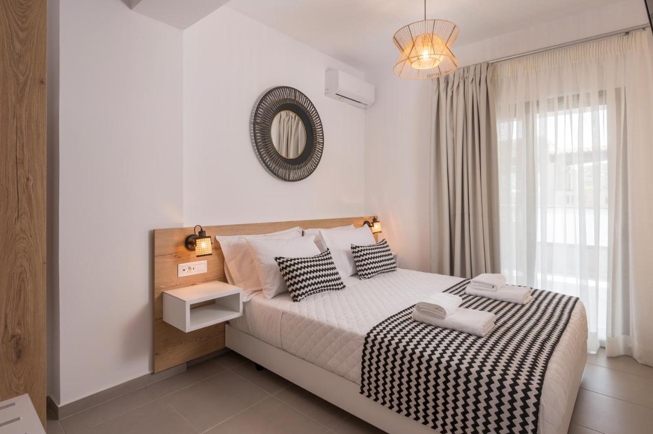 Indigo Blue Seaside Deluxe Apartments Киссамос Экстерьер фото