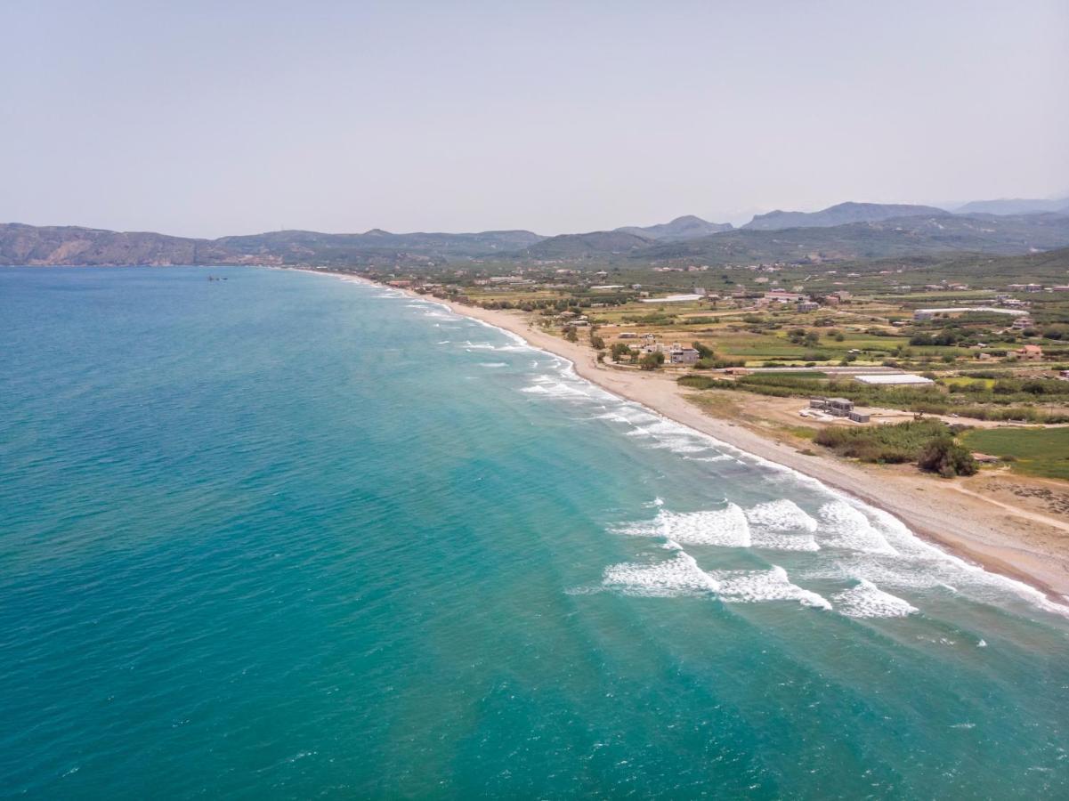 Indigo Blue Seaside Deluxe Apartments Киссамос Экстерьер фото